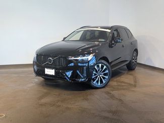 Used 2023 Volvo XC60 B5 Plus video 1