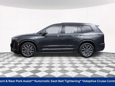 Used 2023 Cadillac XT6 Sport w/ Technology Package image 8