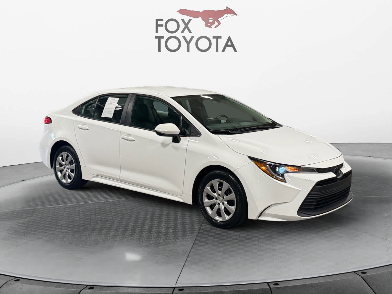 Used 2023 Toyota Corolla LE FWD image 8