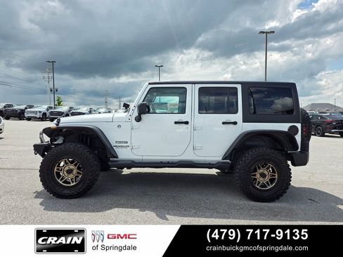 Used 2017 Jeep Wrangler Unlimited Sport w/ Quick Order Package 24S AWD/4WD image 4