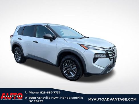 Used 2024 Nissan Rogue S AWD/4WD image 1