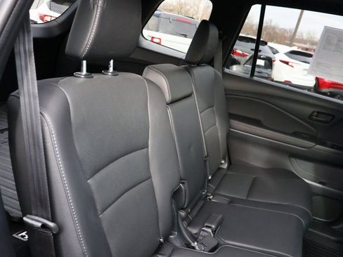 Certified 2023 Honda Passport EX-L image 12