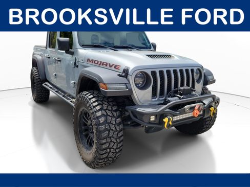 Used 2023 Jeep Gladiator Mojave w/ LED Lighting Group AWD/4WD image 1