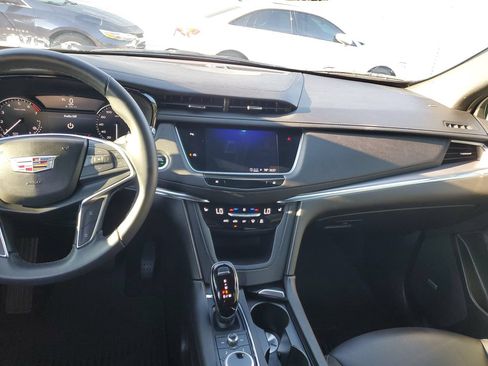 Used 2023 Cadillac XT5 Luxury FWD image 13