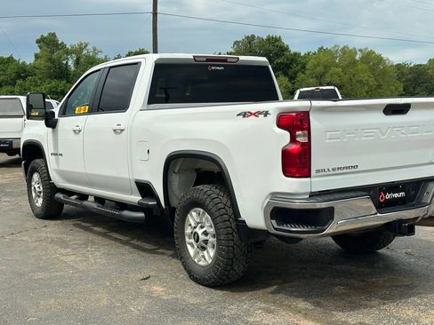 Used 2020 Chevrolet Silverado 2500 LT AWD/4WD image 8