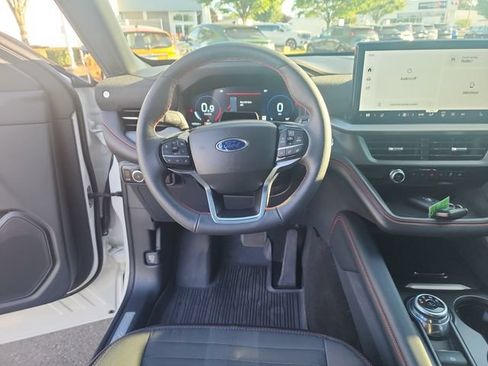 Used 2025 Ford Explorer ST-Line AWD/4WD image 13
