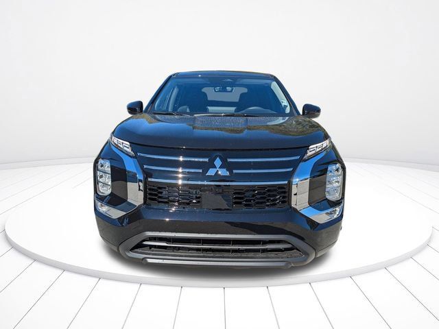 New 2026 Mitsubishi Outlander ES FWD image 9
