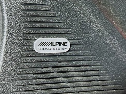 Used 2019 Dodge Challenger SRT Hellcat Redeye image 21