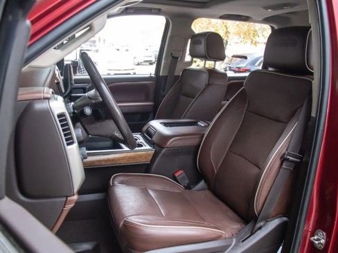 Used 2019 Chevrolet Silverado 2500 High Country w/ Duramax Plus Package image 10