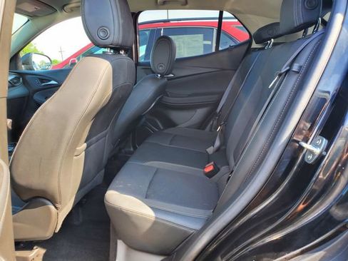 Certified 2023 Buick Encore GX Preferred w/ Cold Weather Comfort Package AWD/4WD image 11