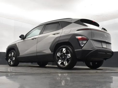 Used 2024 Hyundai Kona SEL FWD image 12