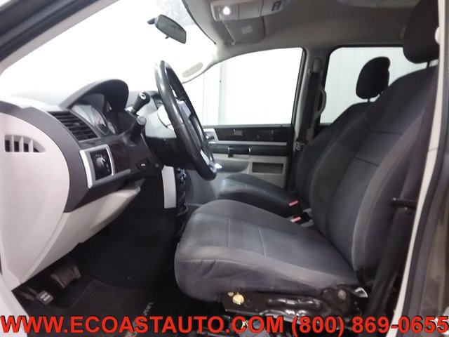 Used 2010 Dodge Grand Caravan SXT FWD image 10