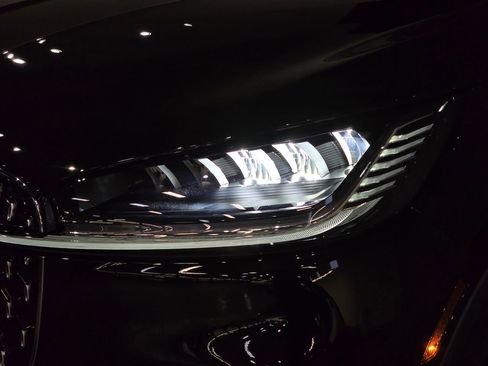 New 2026 Lincoln Aviator Premiere image 12