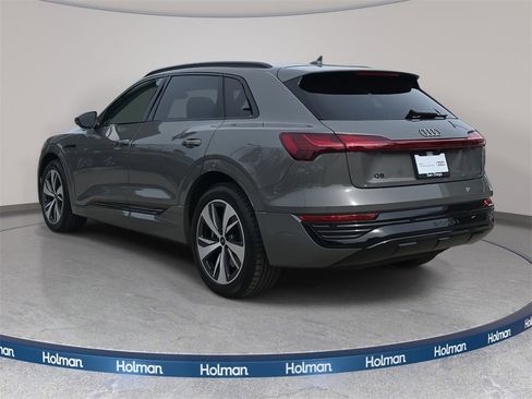 Certified 2024 Audi Q8 e-tron Premium image 6