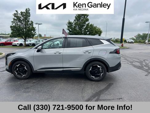 Certified 2026 Kia Sportage EX FWD image 16