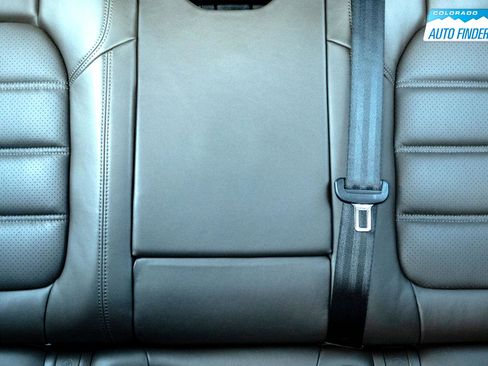 Used 2015 Porsche Macan Turbo image 25