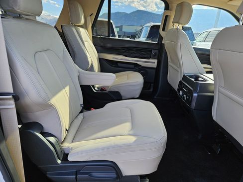 Used 2023 Ford Expedition Max Platinum AWD/4WD image 31