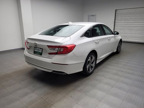 Used 2018 Honda Accord EX image 9