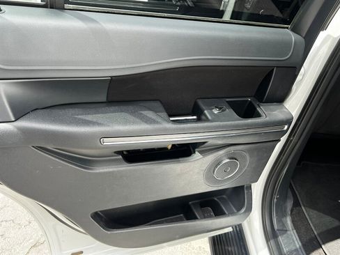 Used 2022 Ford Expedition XL AWD/4WD image 18
