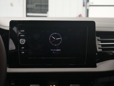 Used 2025 Volkswagen Jetta Sport image 20