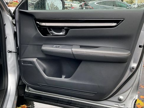 Used 2025 Honda CR-V Sport Touring image 25