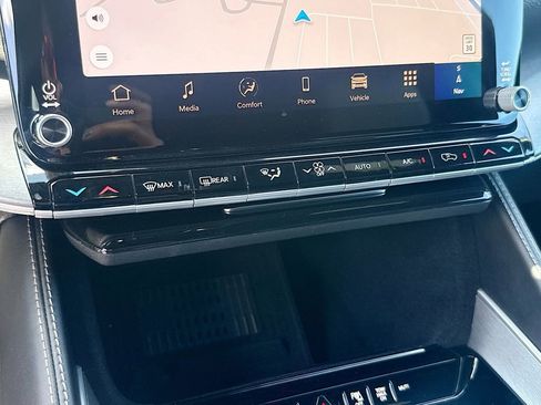 New 2026 Jeep Grand Wagoneer 2WD image 16