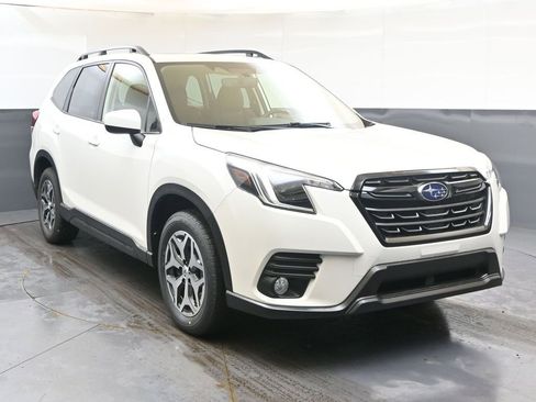 Certified 2023 Subaru Forester Premium image 8