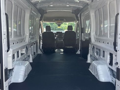 New 2026 Ford Transit 250 148 Medium Roof Extended AWD image 15