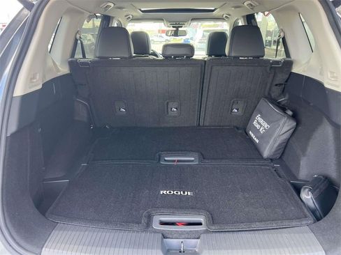 Certified 2024 Nissan Rogue SL w/ SL Premium Package image 10
