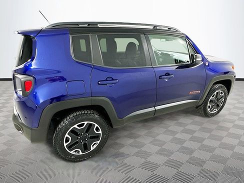 Used 2016 Jeep Renegade Trailhawk image 8