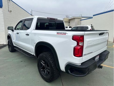 Used 2019 Chevrolet Silverado 1500 LT Trail Boss image 11