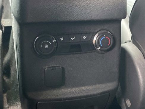 Used 2015 Ford Explorer XLT w/ Equipment Group 202A image 16
