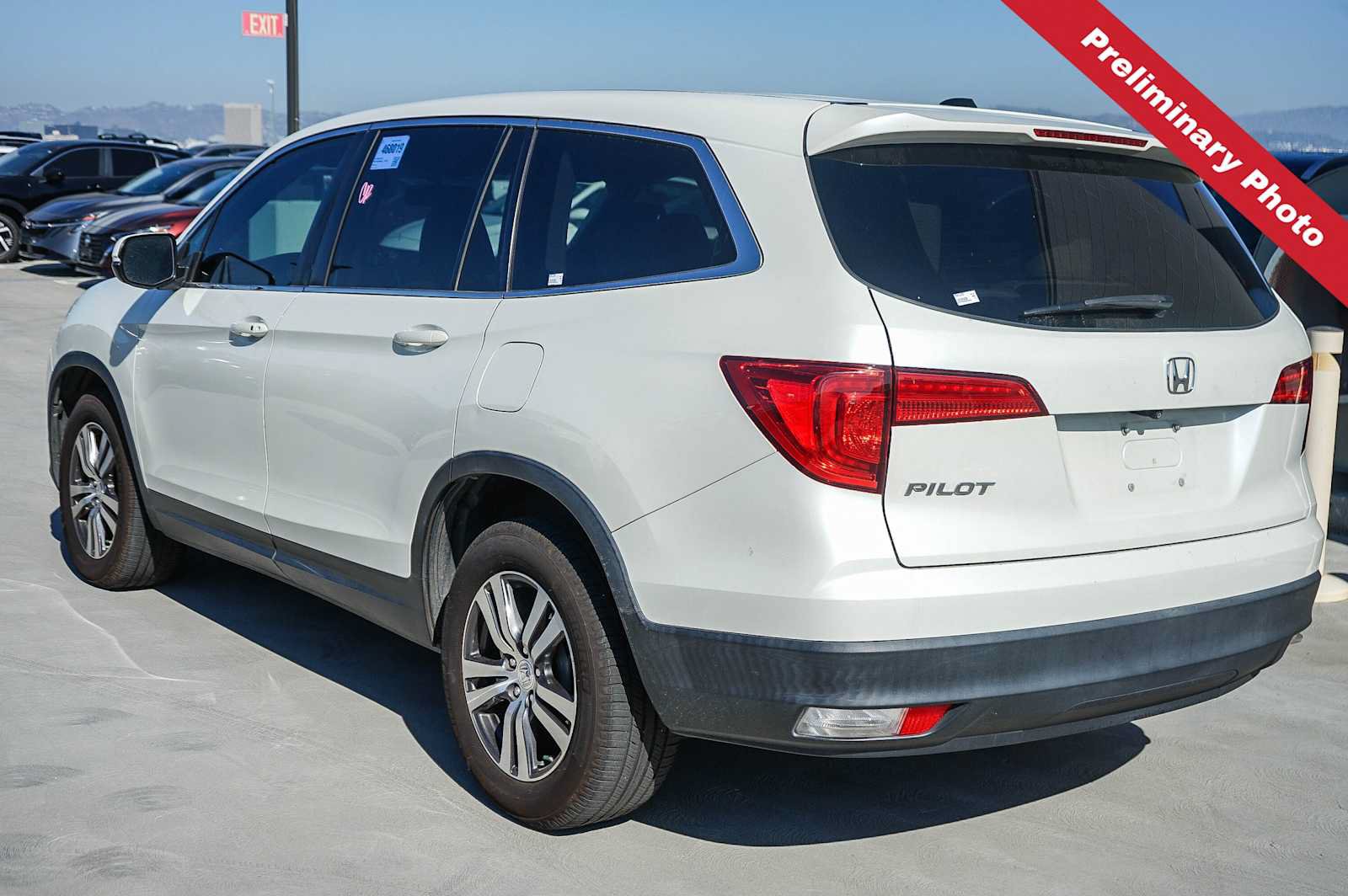 Used 2017 Honda Pilot EX-L image 8