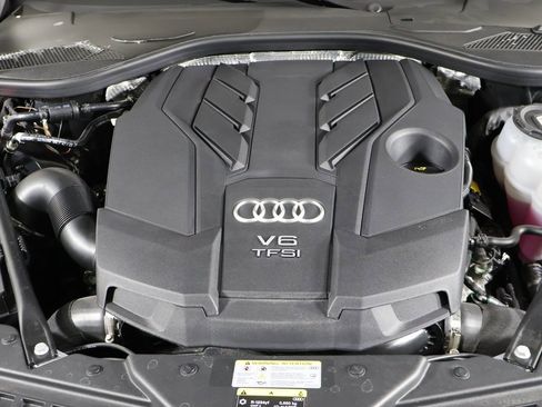 Used 2024 Audi A8 L 3.0T w/ Executive Package image 21