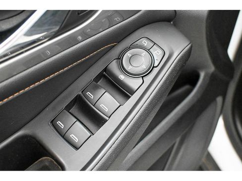 Used 2019 Chevrolet Traverse LS AWD/4WD image 34