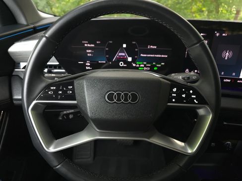 Used 2025 Audi Q6 e-tron Premium Plus w/ Premium Plus AWD/4WD image 31