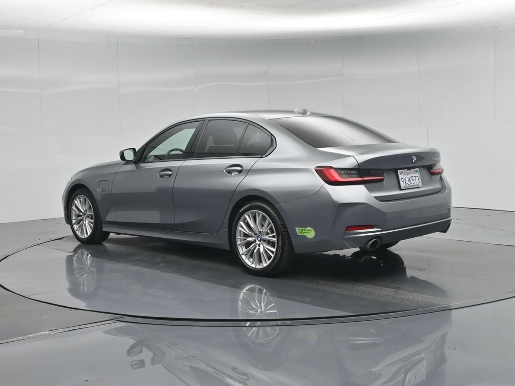 Used 2023 BMW 330e w/ Convenience Package RWD image 27