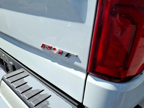 Used 2023 Chevrolet Silverado 1500 RST AWD/4WD image 5