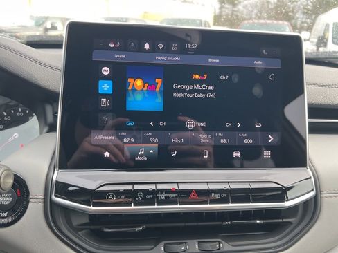 New 2026 Jeep Compass Limited image 27