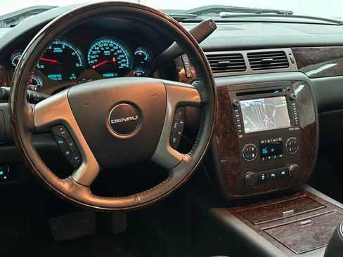 Used 2014 GMC Sierra 3500 Denali image 27