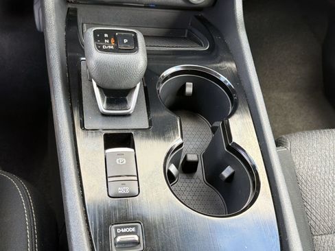Used 2025 Nissan Rogue SV FWD image 20