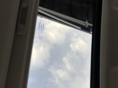 Used 2016 Nissan Altima 2.5 SV w/ Convenience Package image 14