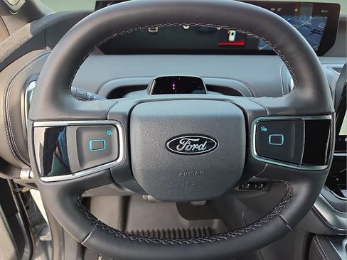 New 2026 Ford Expedition Platinum w/ Stealth Appearance Package image 24