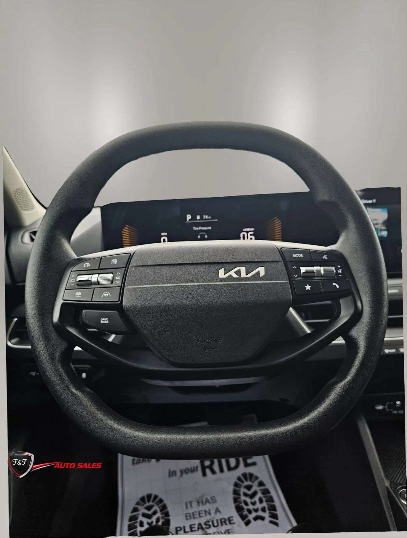 Used 2025 Kia K4 FWD image 12