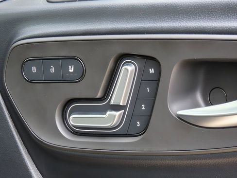 Used 2024 Mercedes-Benz Sprinter 2500 image 22