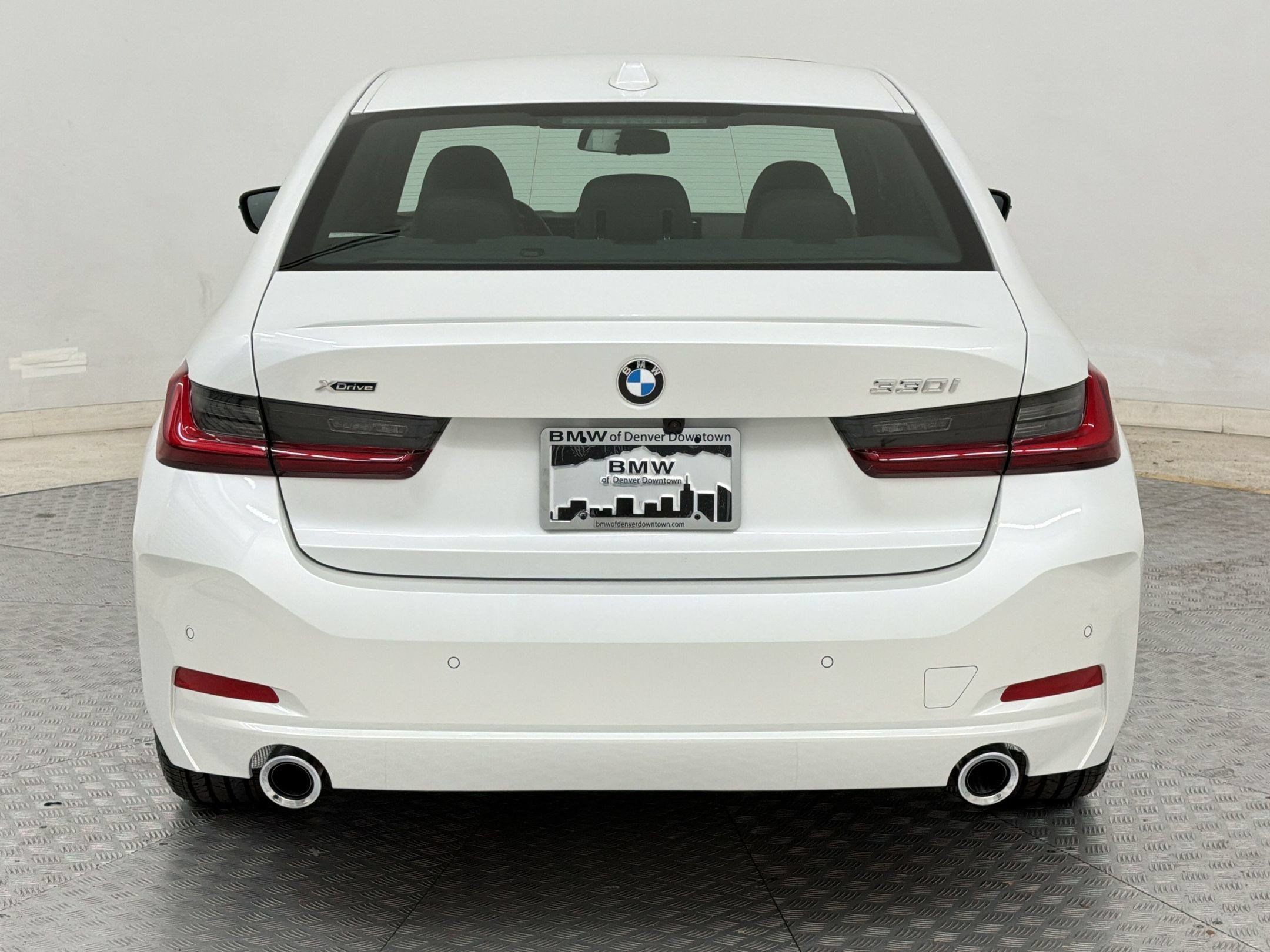 Used 2026 BMW 330i xDrive Sedan w/ Premium Package AWD/4WD image 10