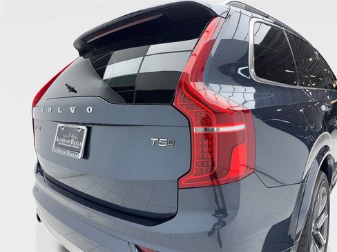 Used 2018 Volvo XC90 T5 Momentum w/ Convenience Package image 10