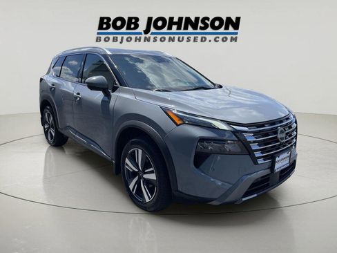Used 2024 Nissan Rogue SL AWD/4WD image 1