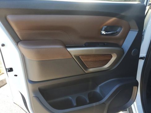 Used 2023 Nissan Titan Platinum Reserve w/ Moonroof Package image 16