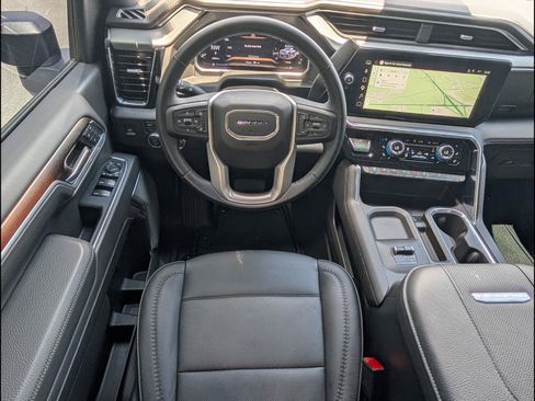 Used 2026 GMC Sierra 2500 Denali w/ Denali Reserve Package AWD/4WD image 8